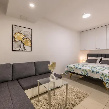 아파트 Nikol 스플리트